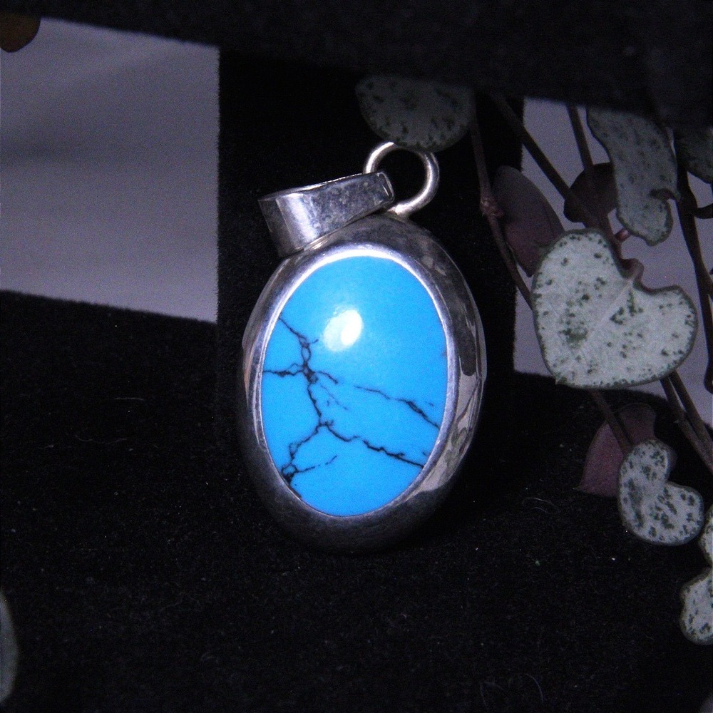 Vintage Mexico 925 Sterling Silver Oval Turquoise Pendant Handcrafted Jewelry